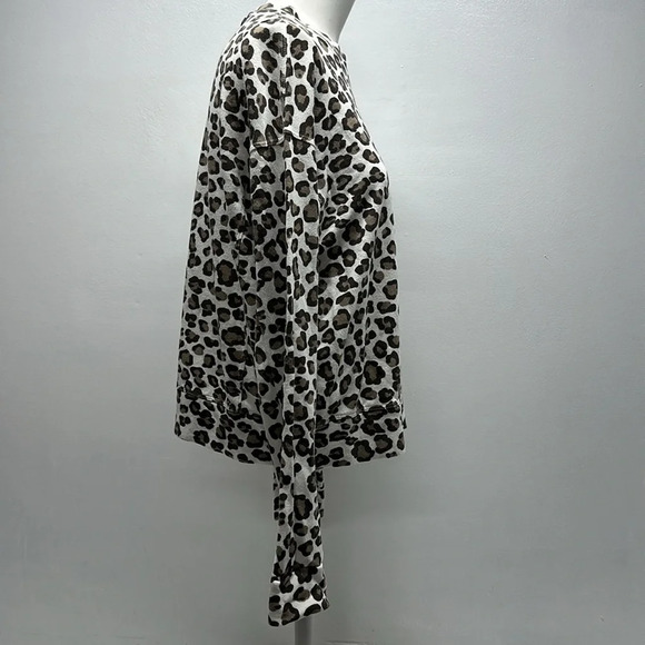 Monrow Sweatshirt Top Crew Neck Long Sleeve Leopard Animal Print White Brown XS - Picture 3 of 9